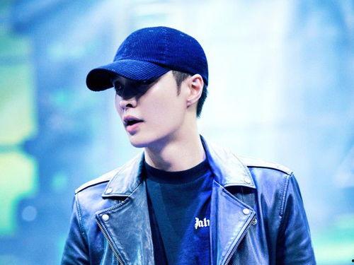 娱乐圈吃瓜爆料张艺兴,娱乐圈风云中的青春偶像